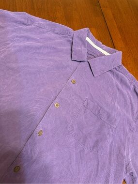 Tommy Bahama Hawaiian Shirt Mens Large Purple 100% Silk Short Sleeve Tropical